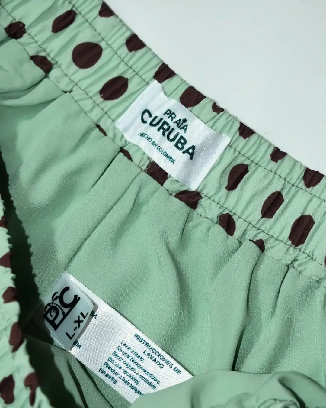 Prendas de verano estampada, moda de verano, resortwear, ropa exclusiva, conjuntos, short, blusas de verano,